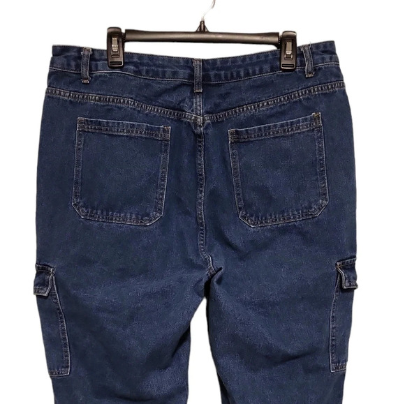 Shein Curve "Plus Size" Jeans (Size 2XL) - Picture 4 of 8